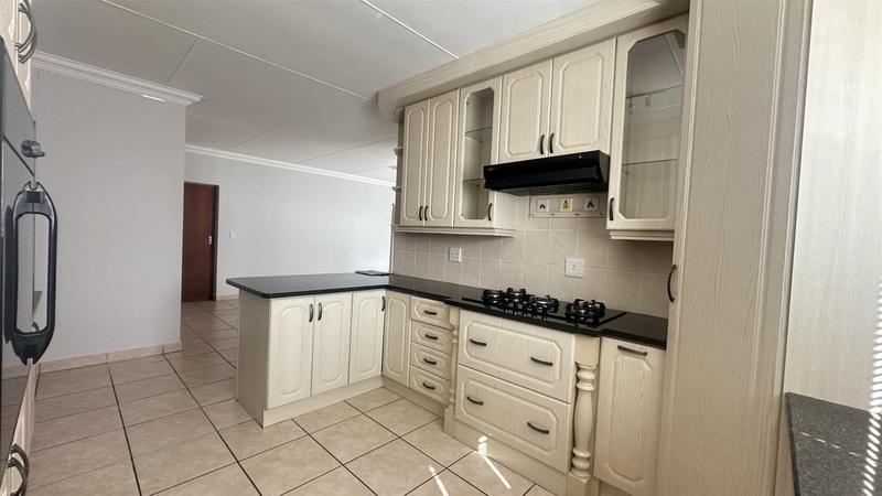 3 Bedroom Property for Sale in Reebok Western Cape